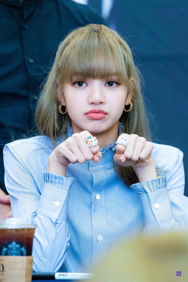 BLACKPINK LISA