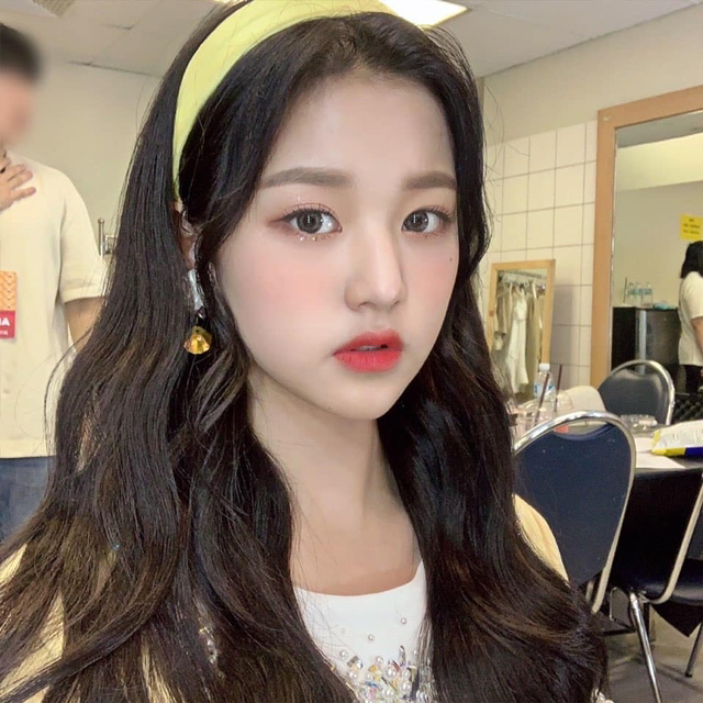 IZ*ONE Jang Won Young