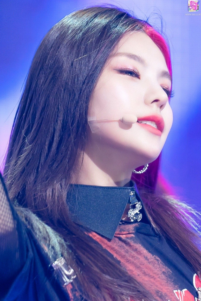 ITZY's Hwang Yeji