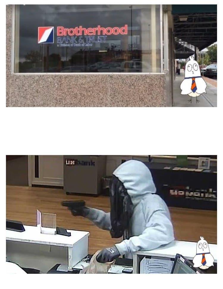 A bank robber in his 70s who broke in with a pistol.jpg