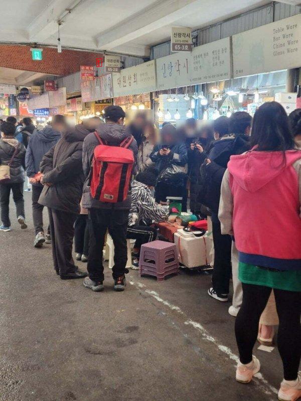 What's up with Sundae Grandmother at the legendary Gwangjang Market