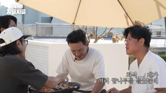 Why Hwang Jung-min's son likes company dinners