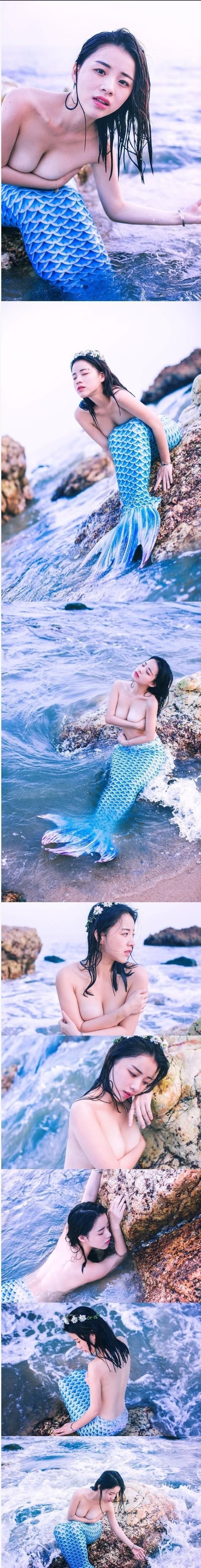 No bra mermaid. Cosplay legend