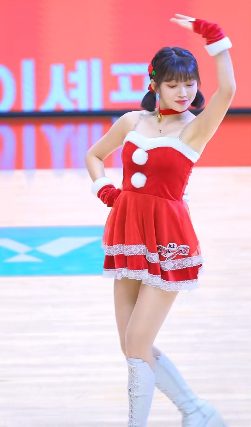 Park So Young's cheerleader