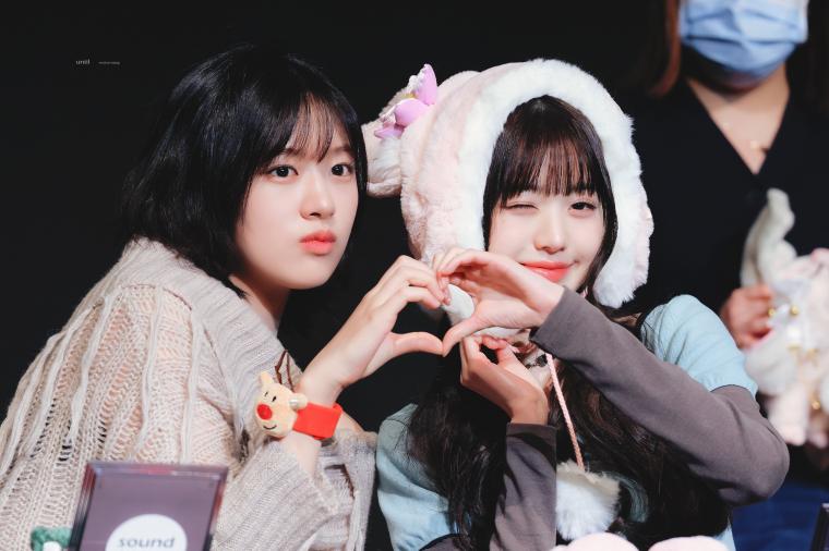 I'm Ahn Yujin, Jang Wonyoung, hello