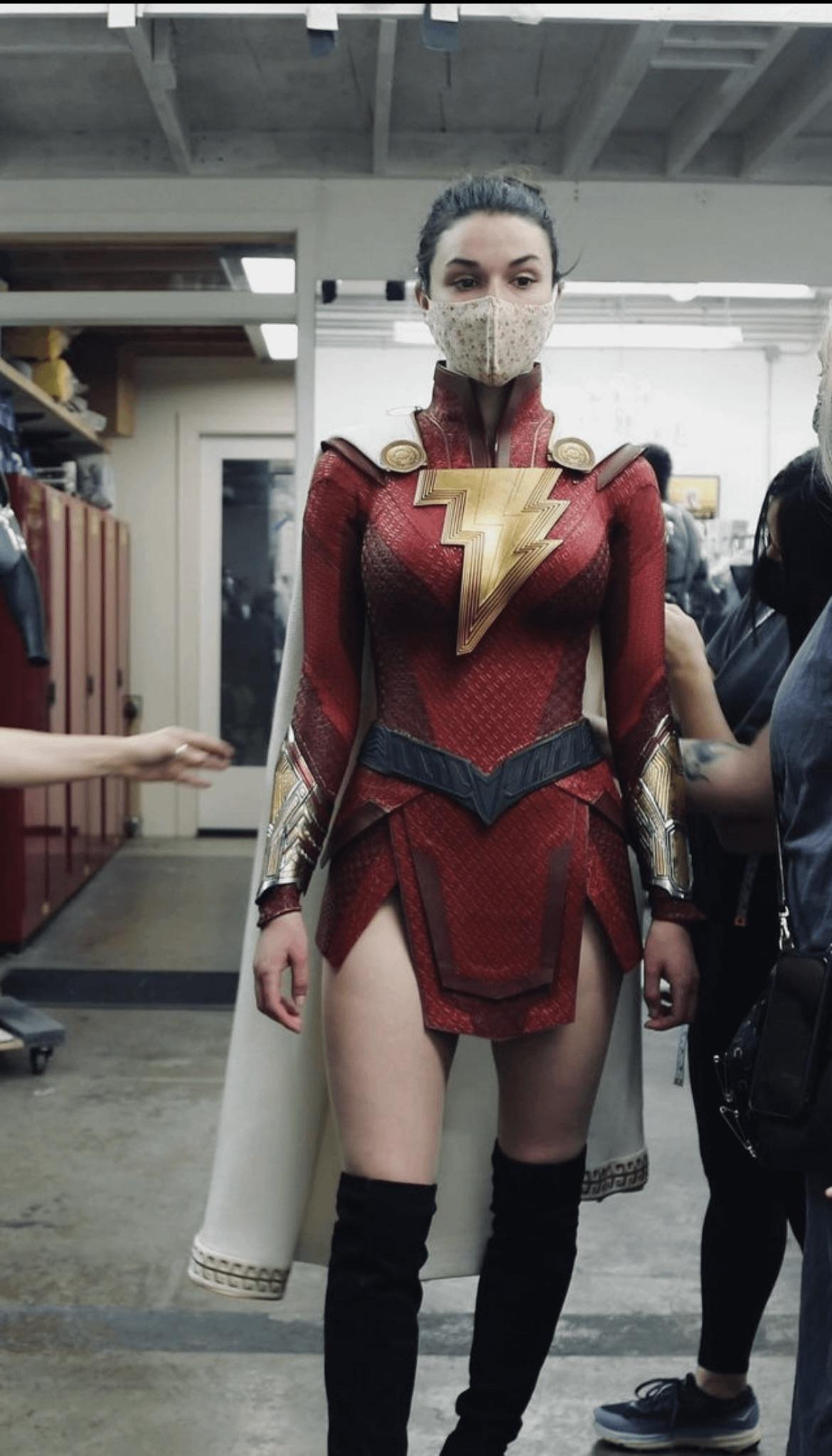 h. Movie pole 600m Shazam actress body