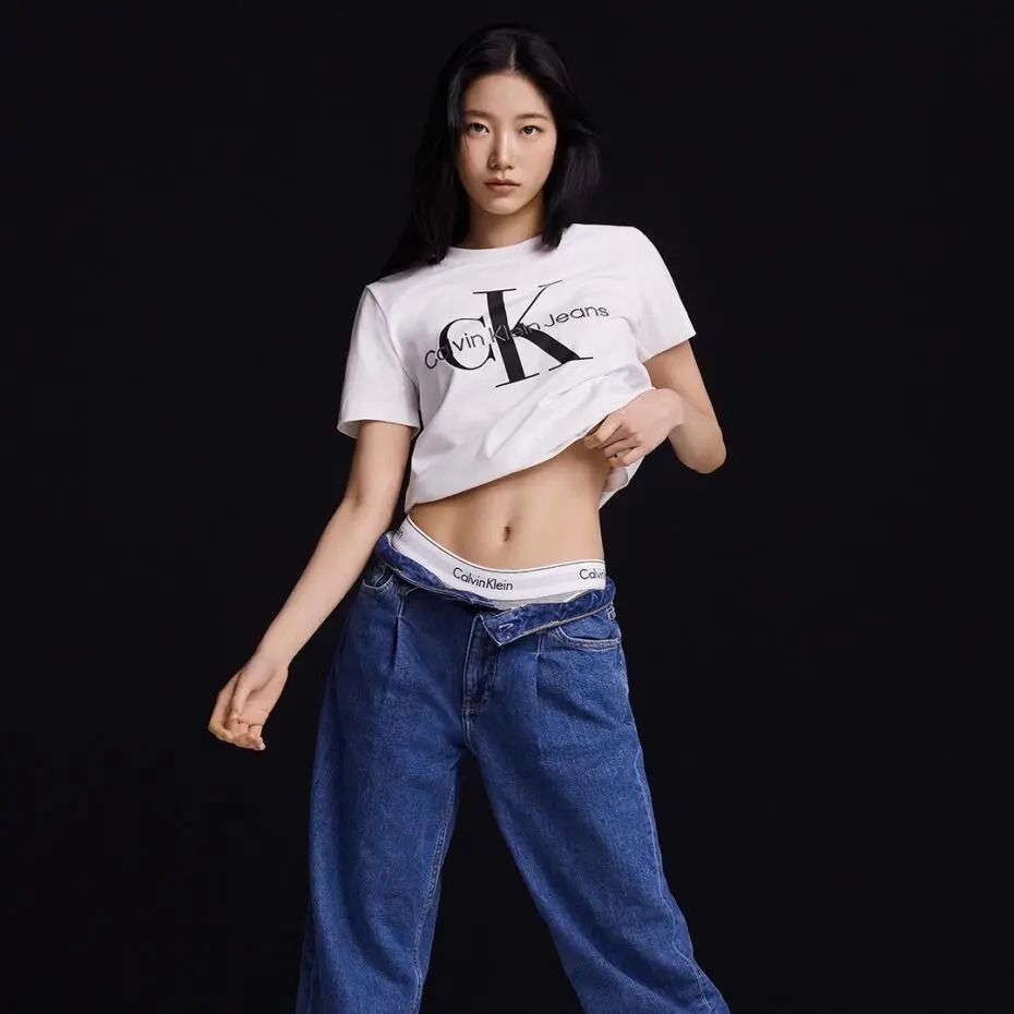 Le Seraphim Kazha Calvin Klein Jeans jpg