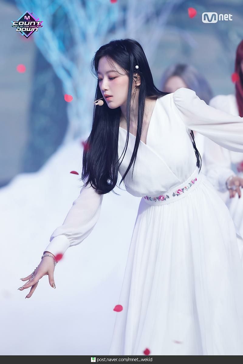 (G)I-DLE's Shuhua