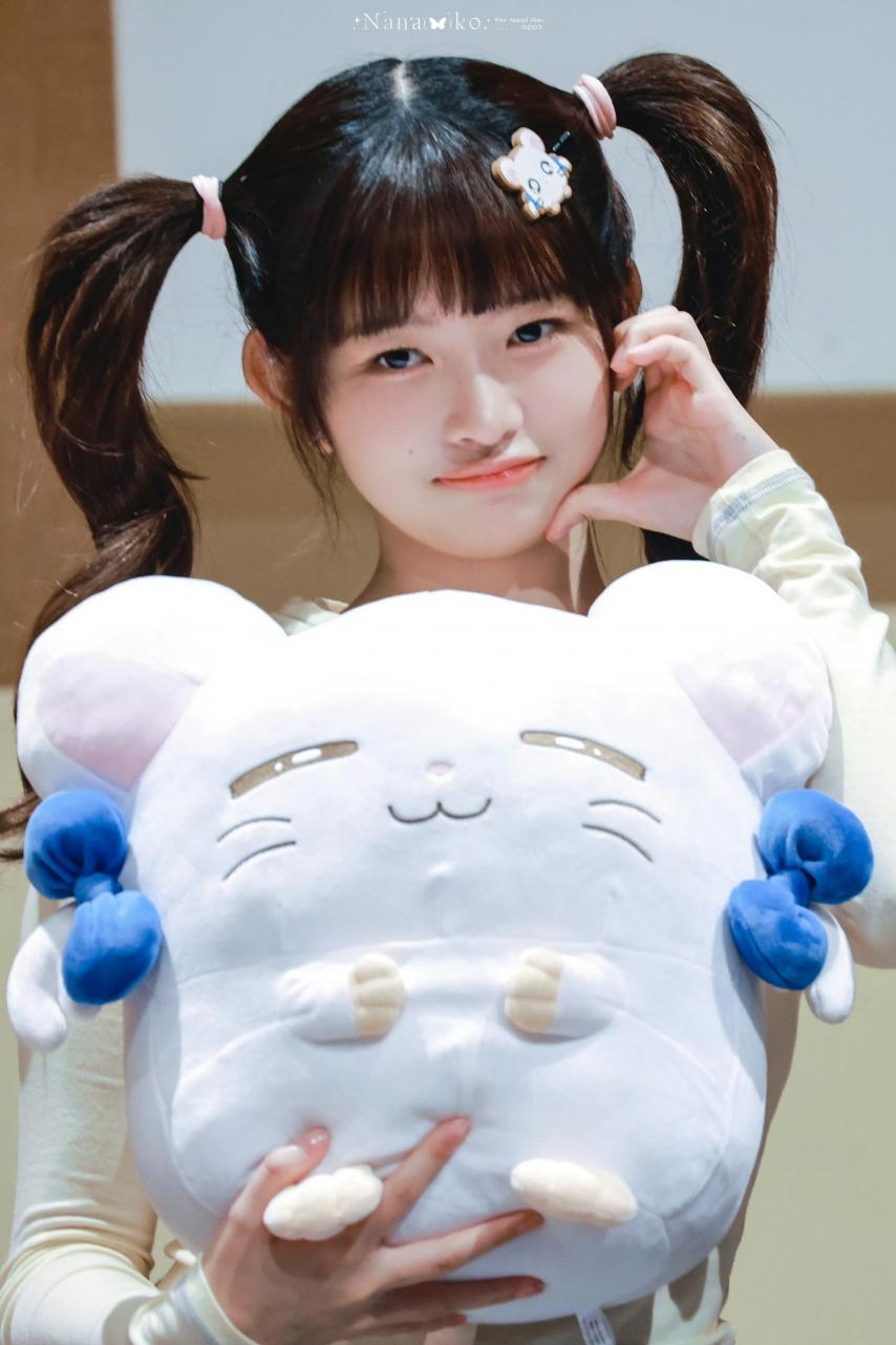 I've got pigtails, beautiful little girl, Kongsooni