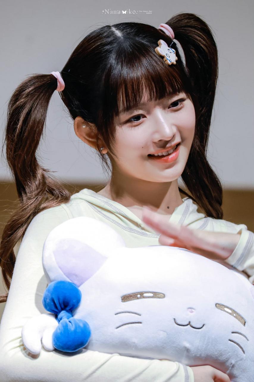 I've got pigtails, beautiful little girl, Kongsooni