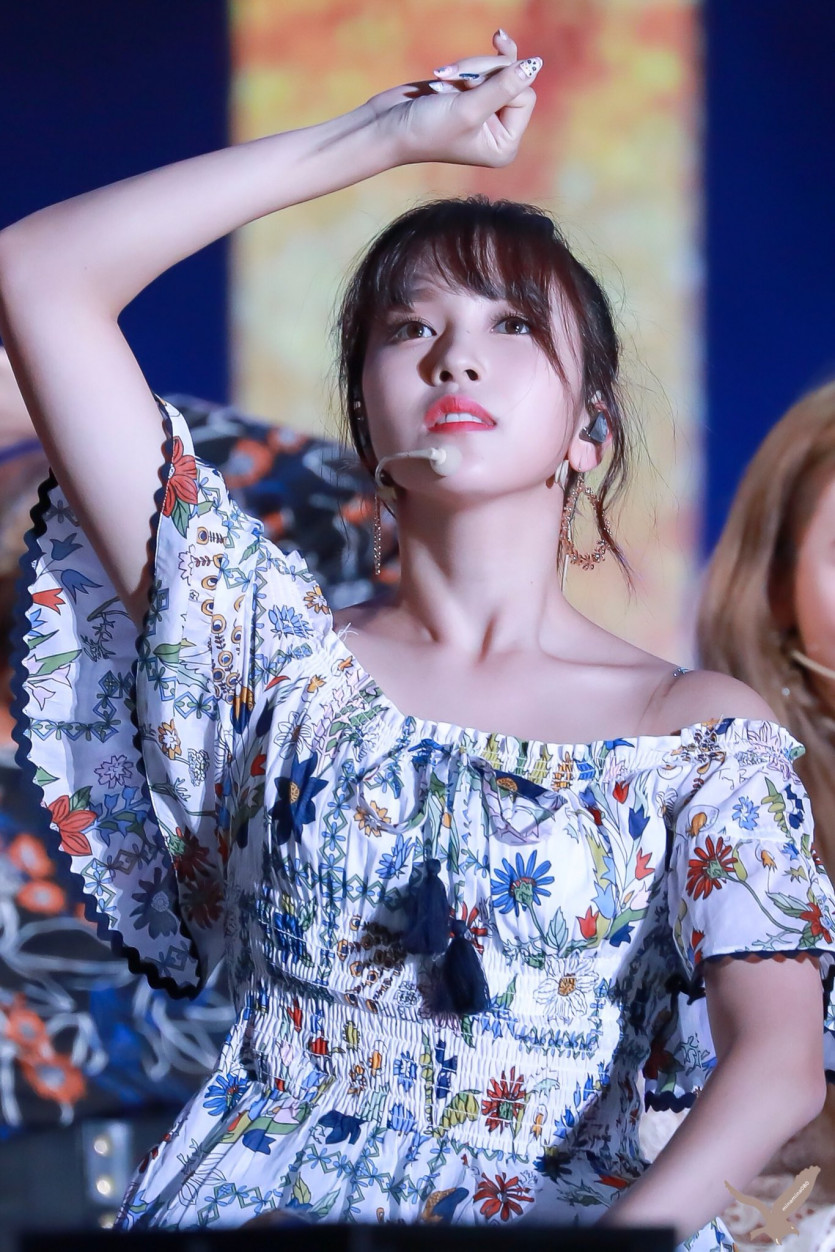 MINA of TWICE