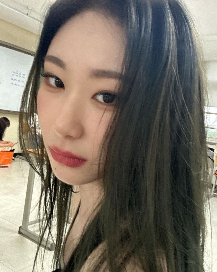 ITZY CHAERYEONG