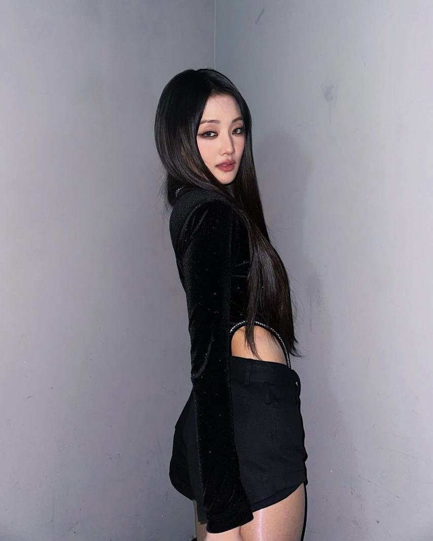 Minnie (G)I-DLE's SNS