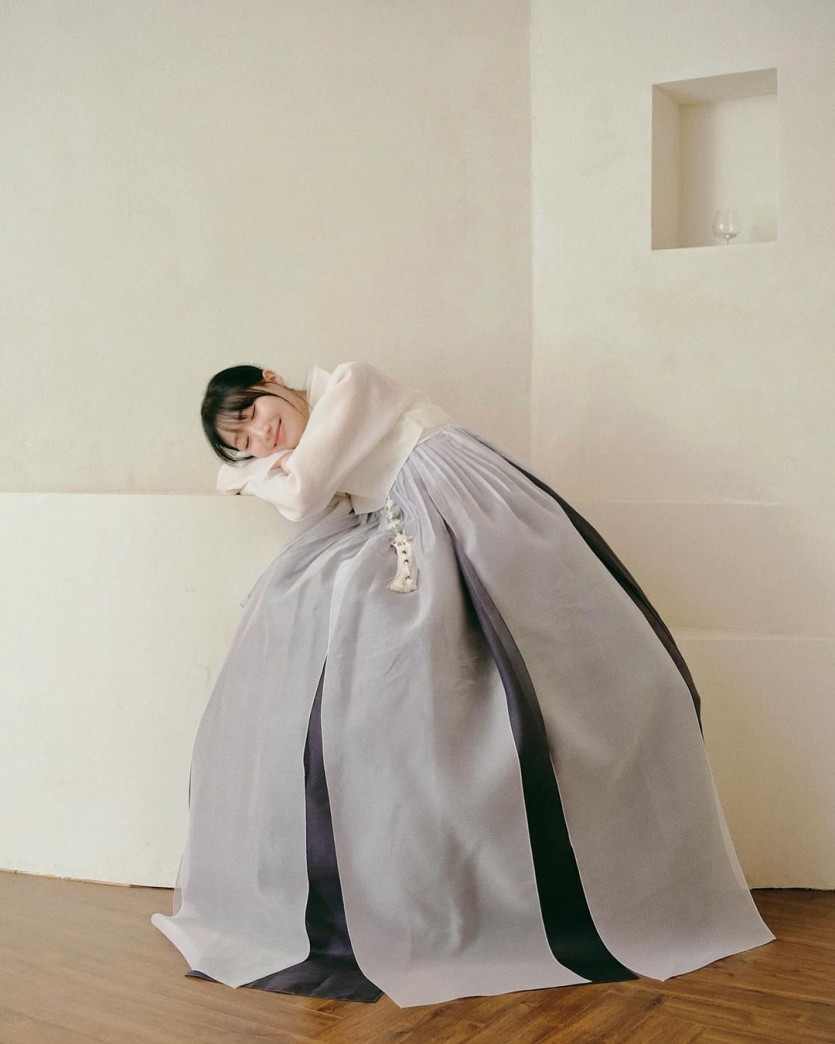 Korean traditional dress, Ryu Su-Jeong