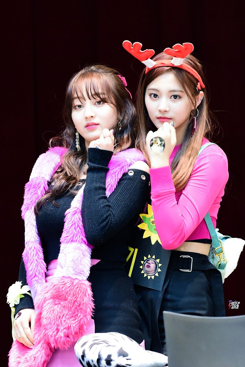 TWICE JIHYO and TZUYU