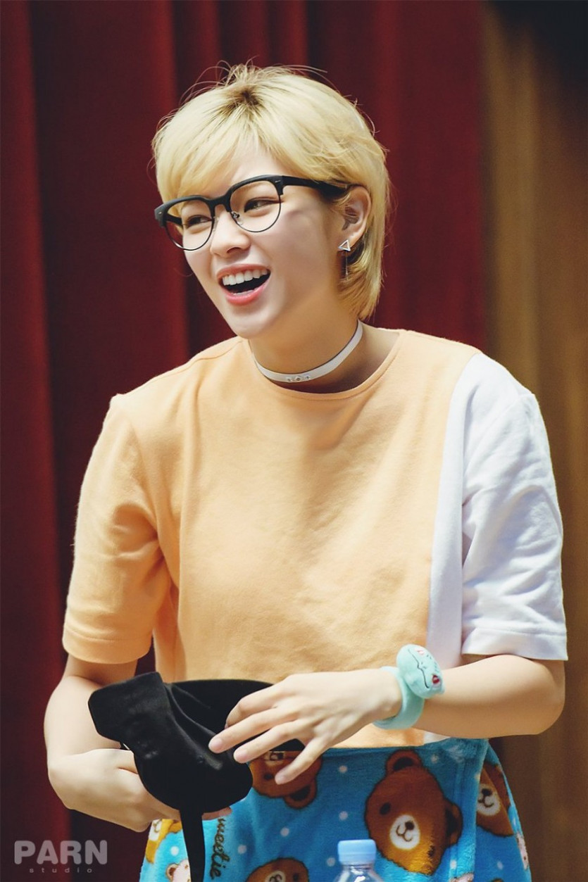 Handsome and pretty, Jeongyeon