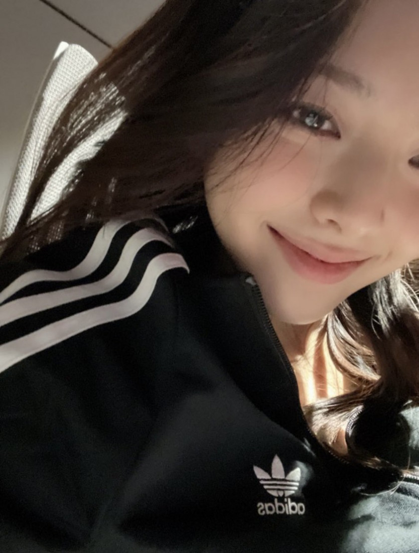 Adidas sportswear, ITZY YUNA