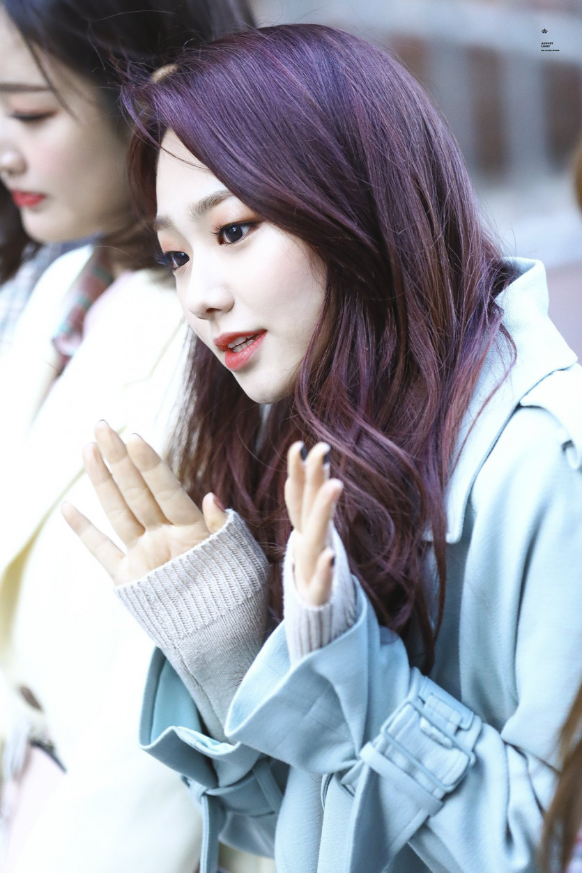 Kang Mina (Gugudan)