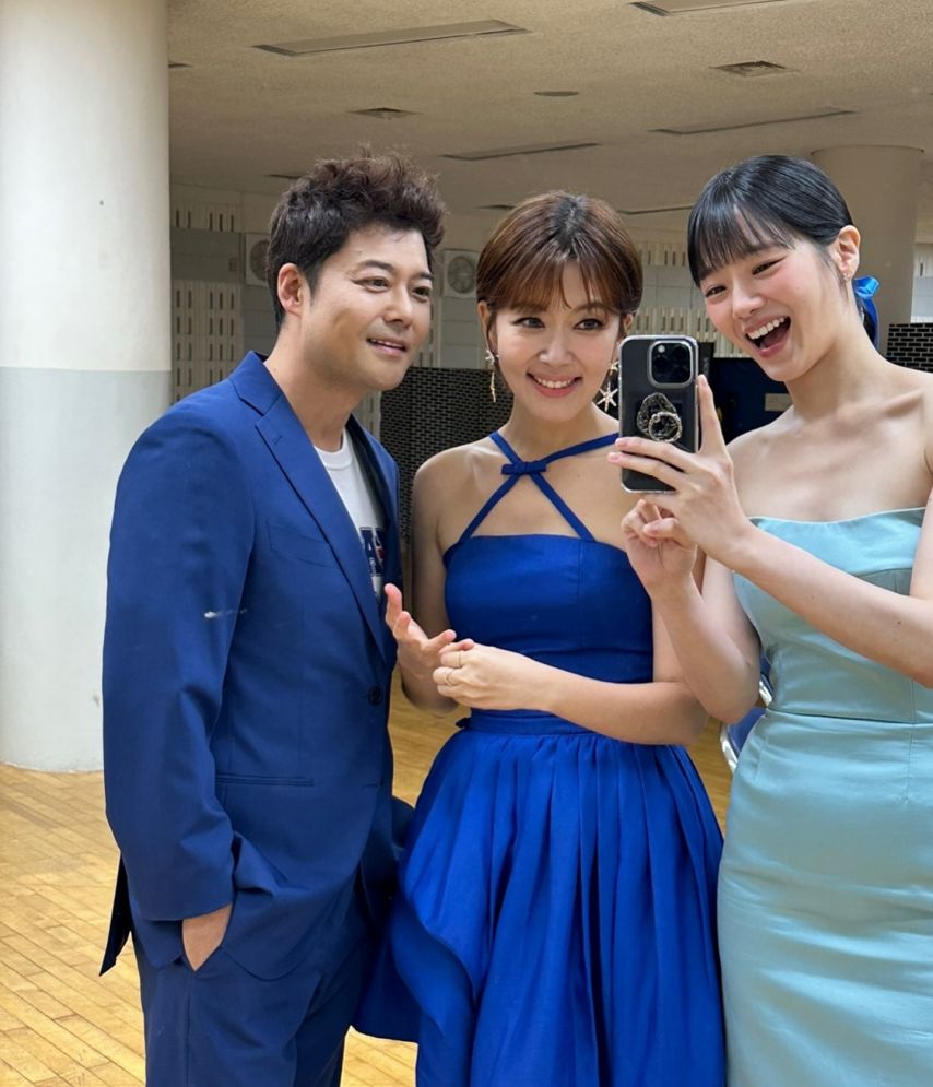 Yonsei University Festival MC Actor Park Gyu-young...body in light blue off-shoulder dress - Instagram