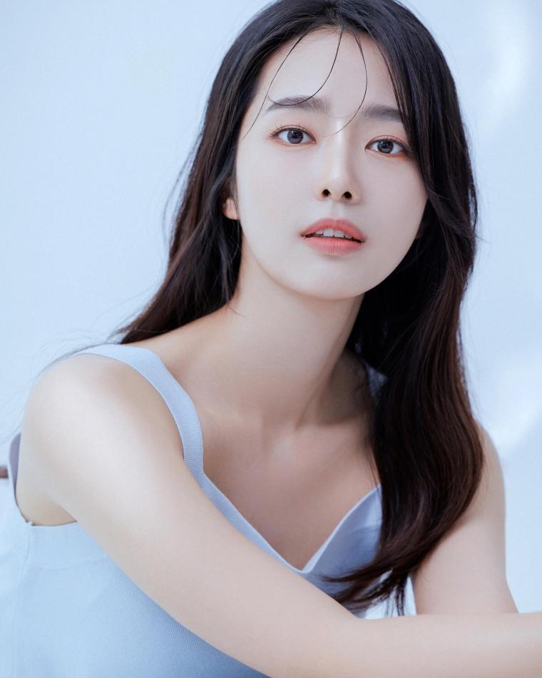 Announcer Jo Seo-yeon's innocent beauty