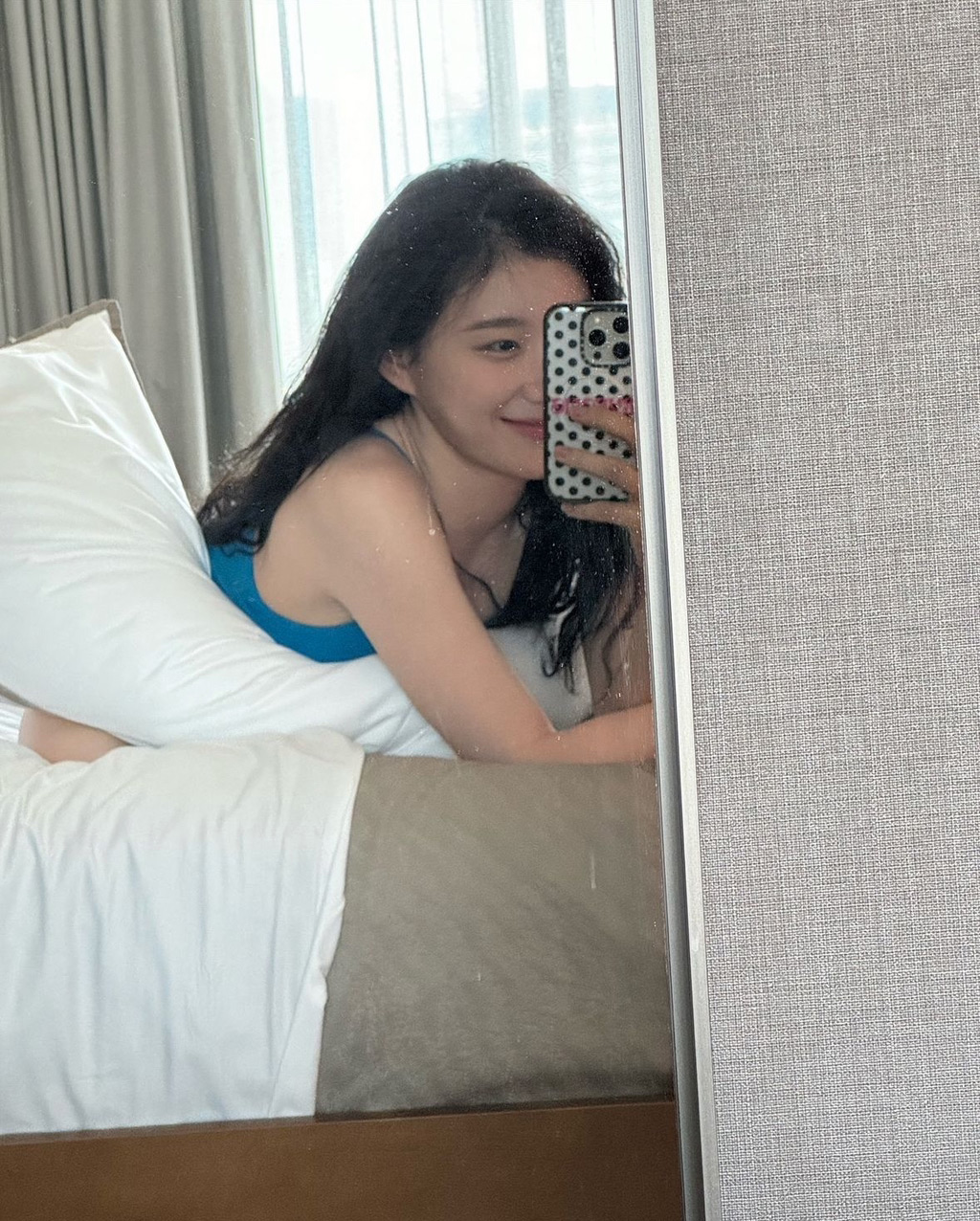 ITZYT Chaeryeong selfie
