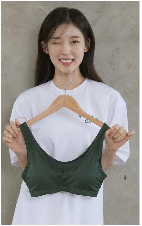 Oh My Girl Arin underwear photo