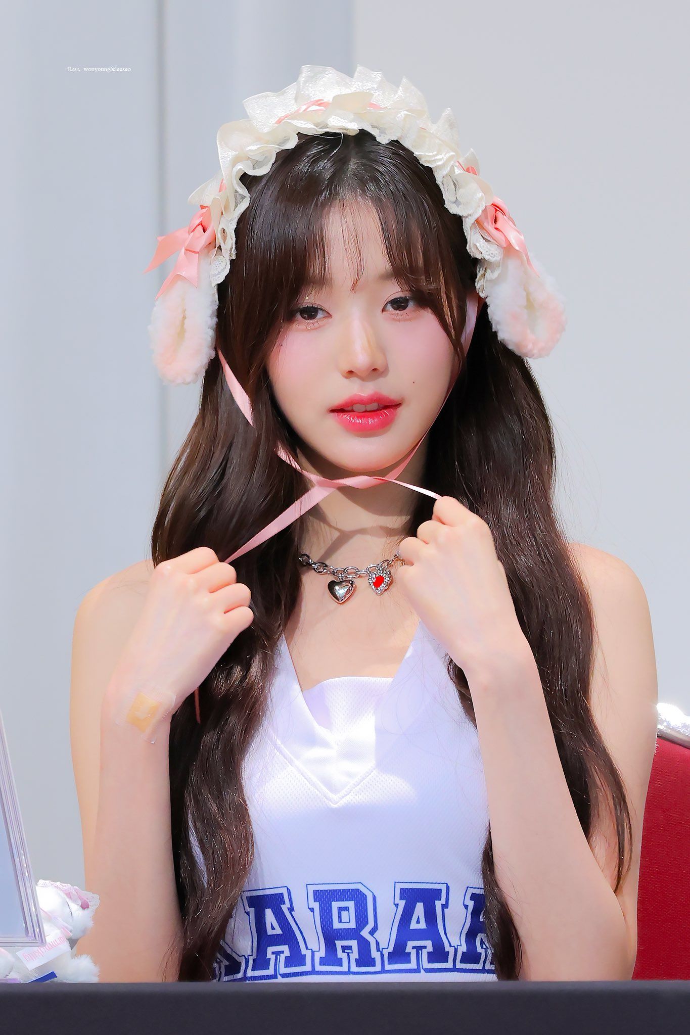 Jang Wonyoung fan signing event