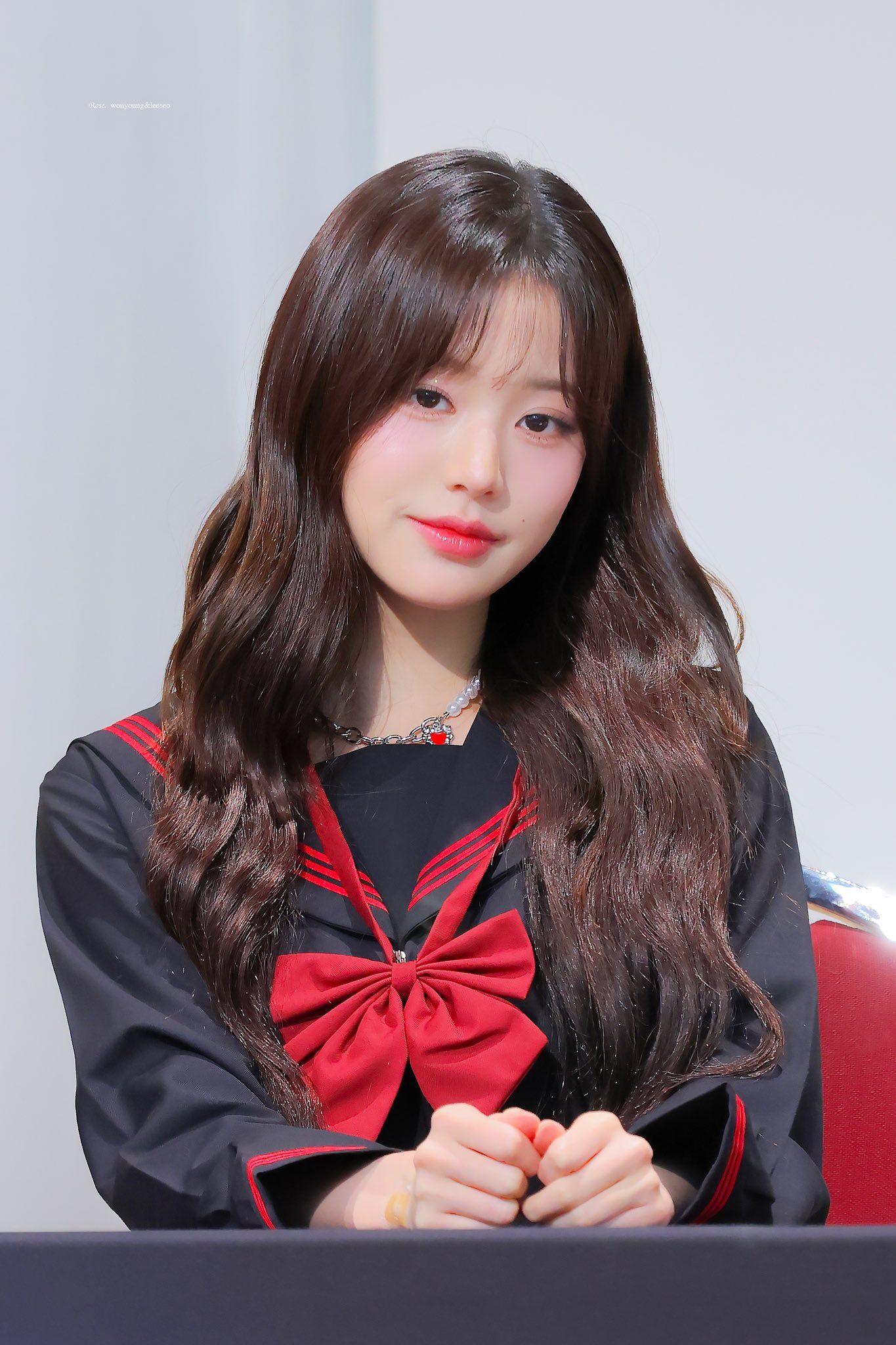 Jang Wonyoung fan signing event