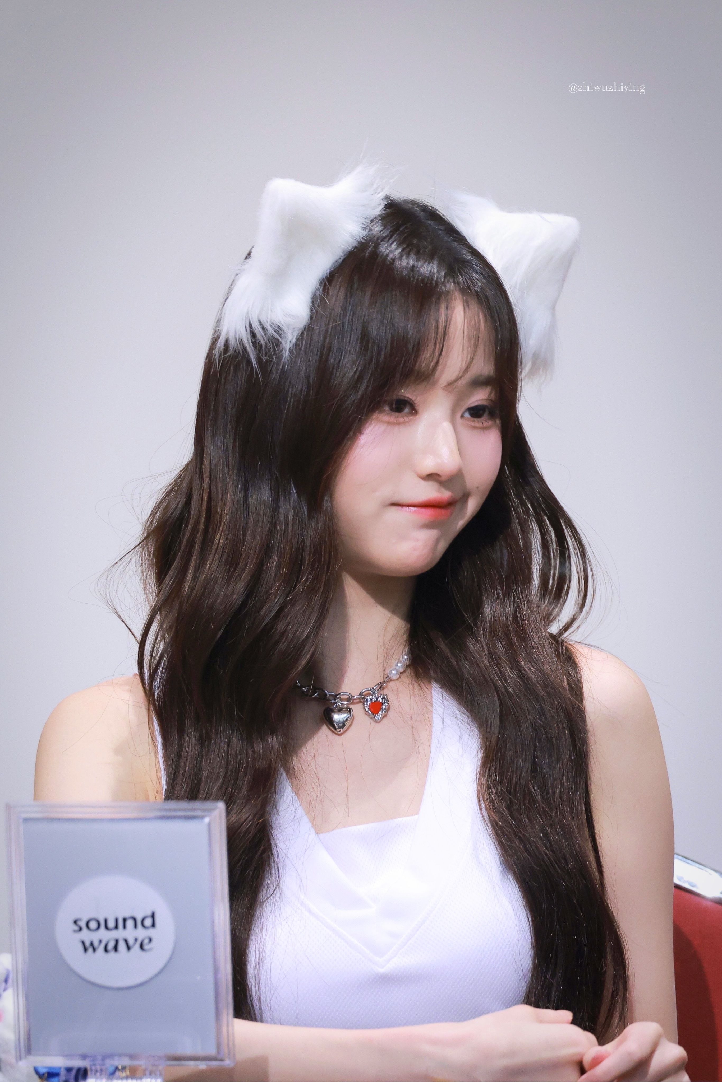 Jang Wonyoung fan signing event