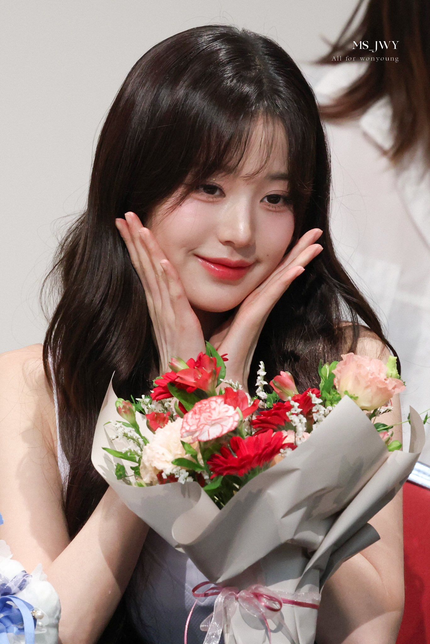 Jang Wonyoung fan signing event