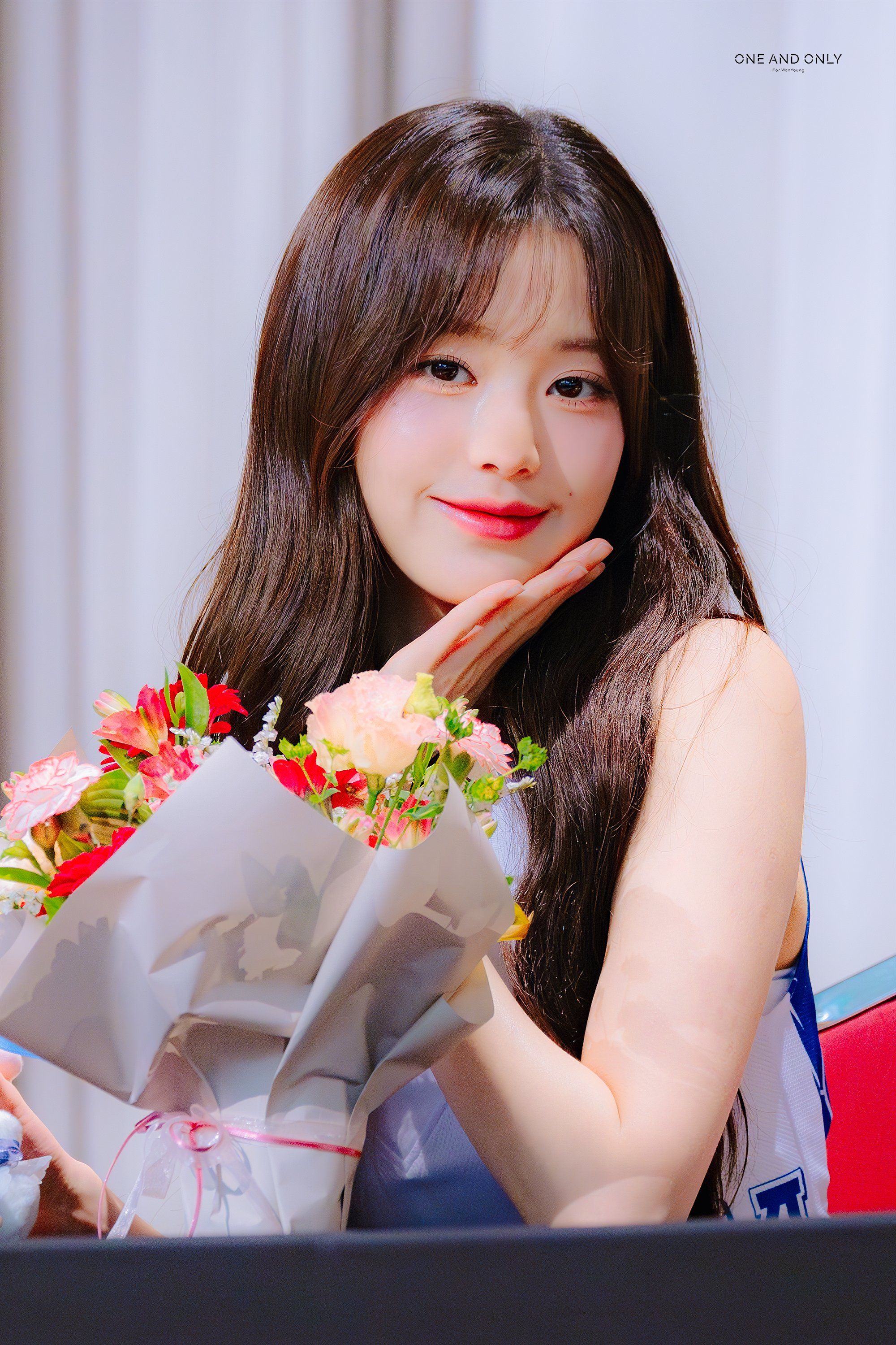 Jang Wonyoung fan signing event