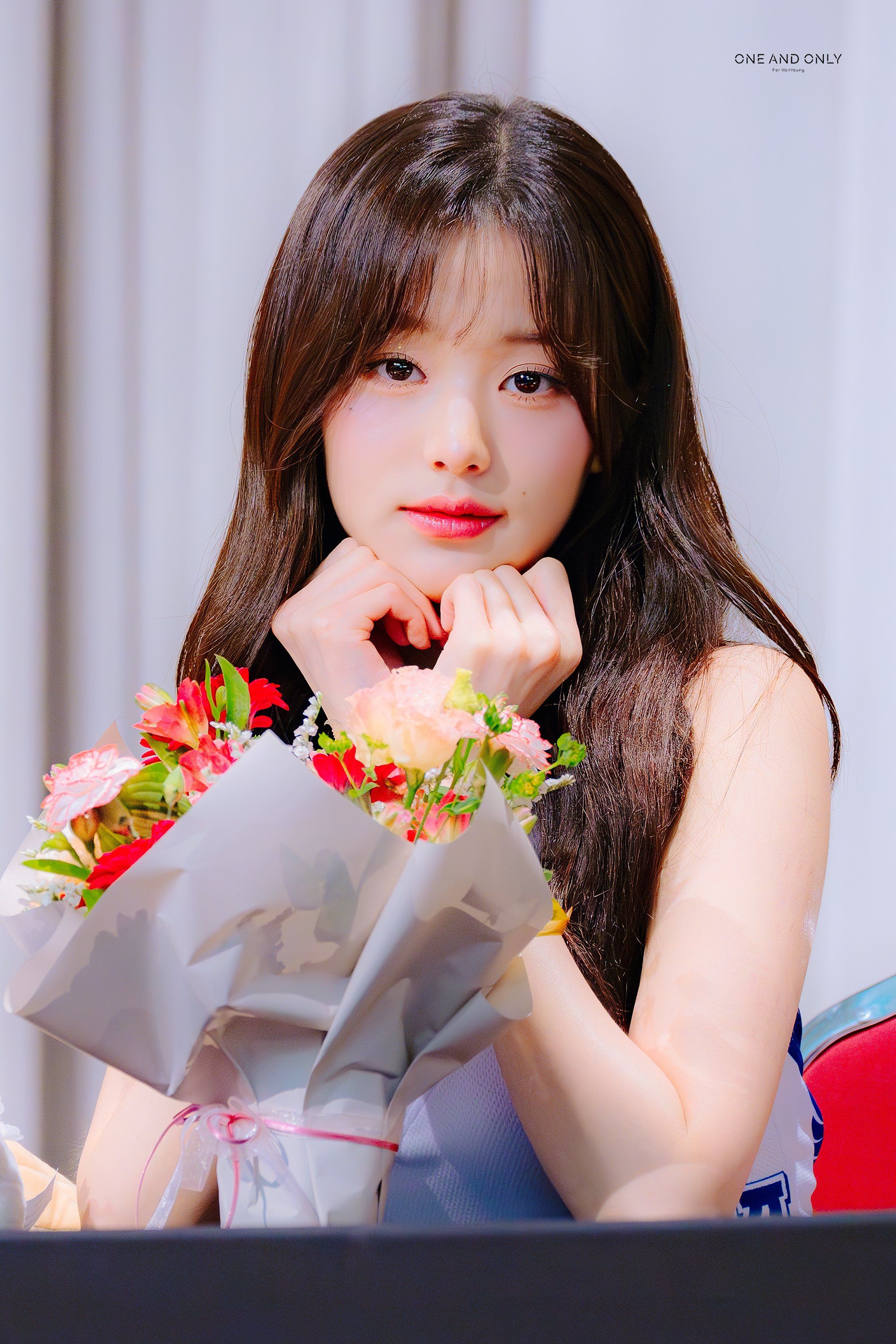 Jang Wonyoung fan signing event