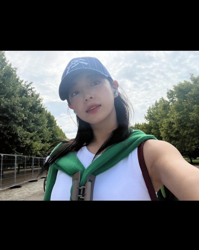 Sejeong Kim baseball cap white tank top