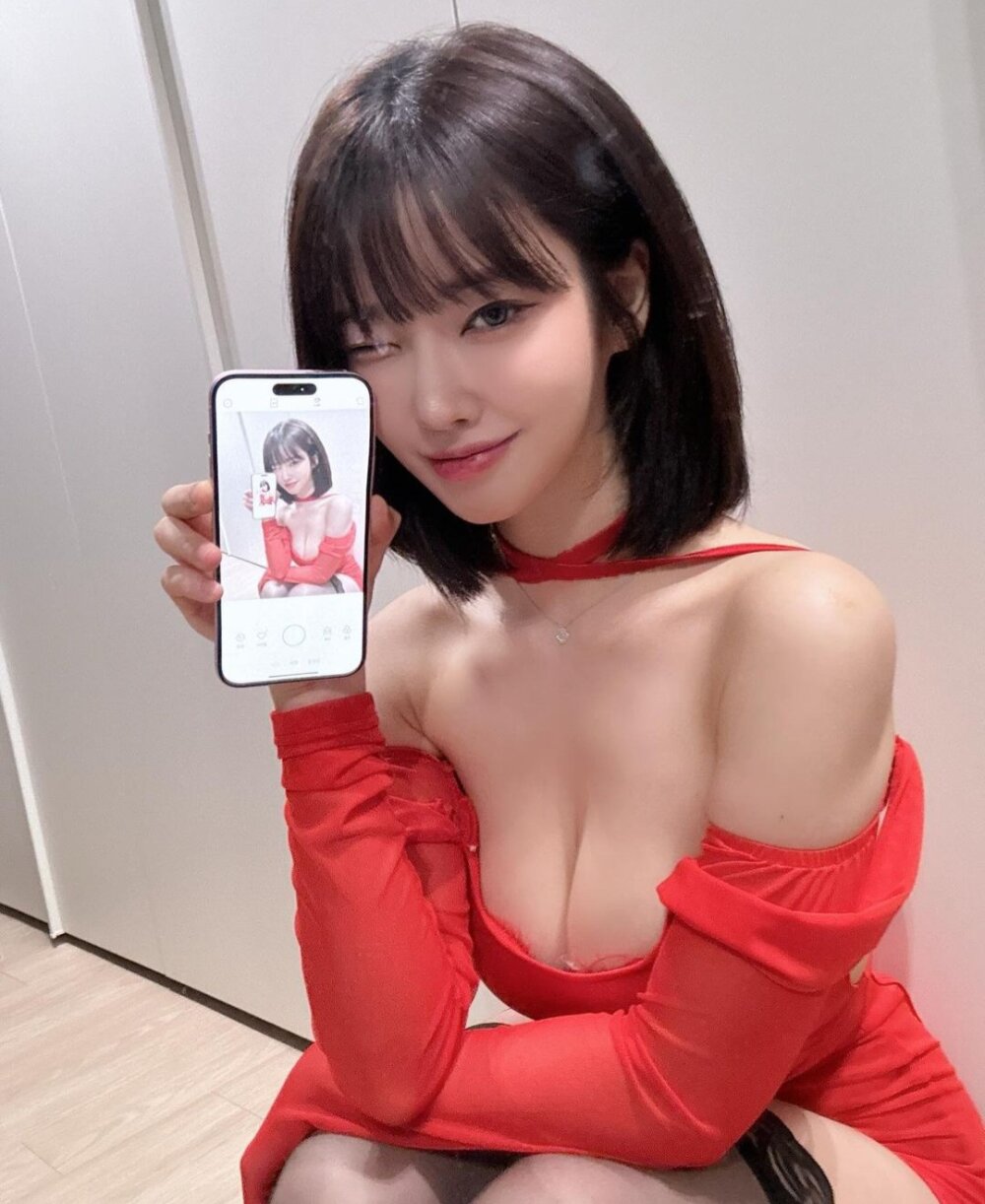 bj juice se-yeon upper cleavage exposed