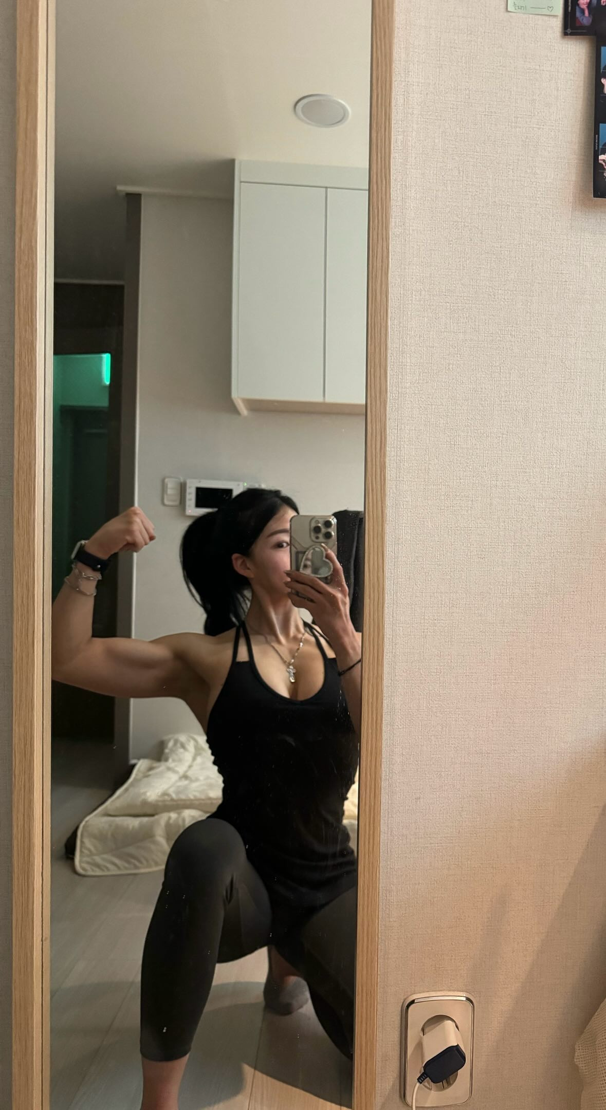 A sister who shows off her biceps