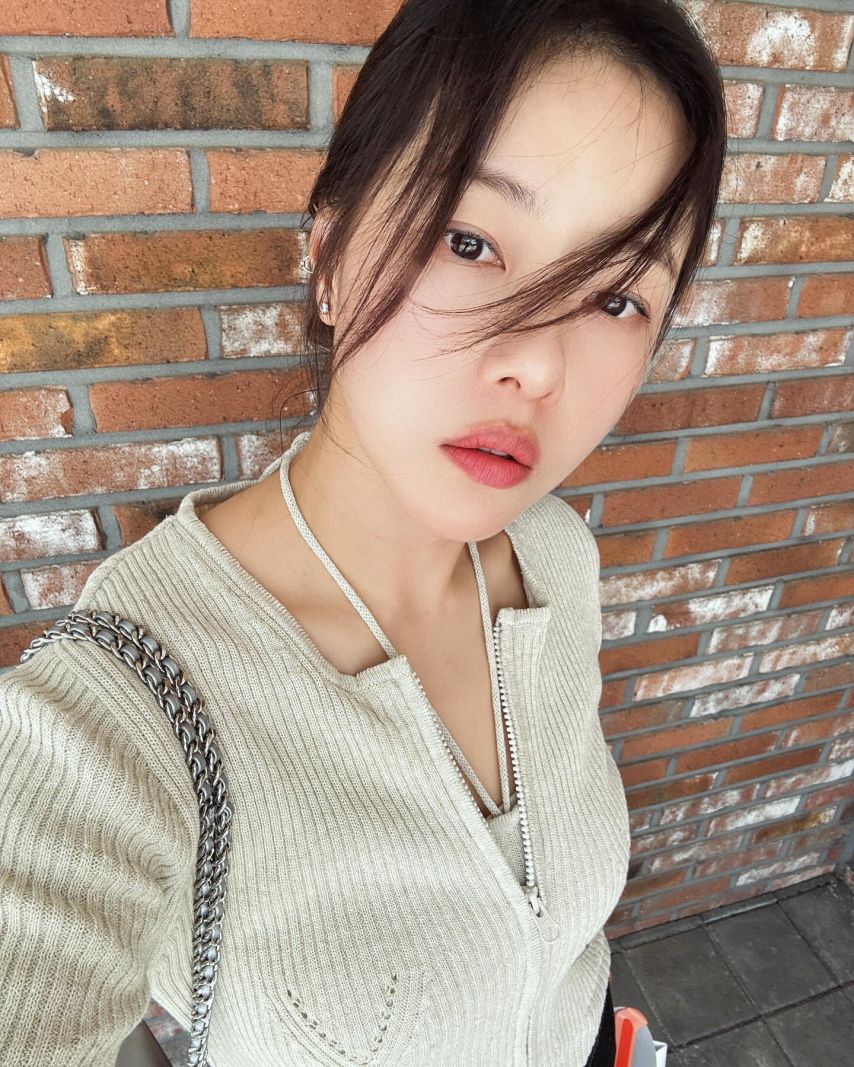 Park Ha-na's Instagram