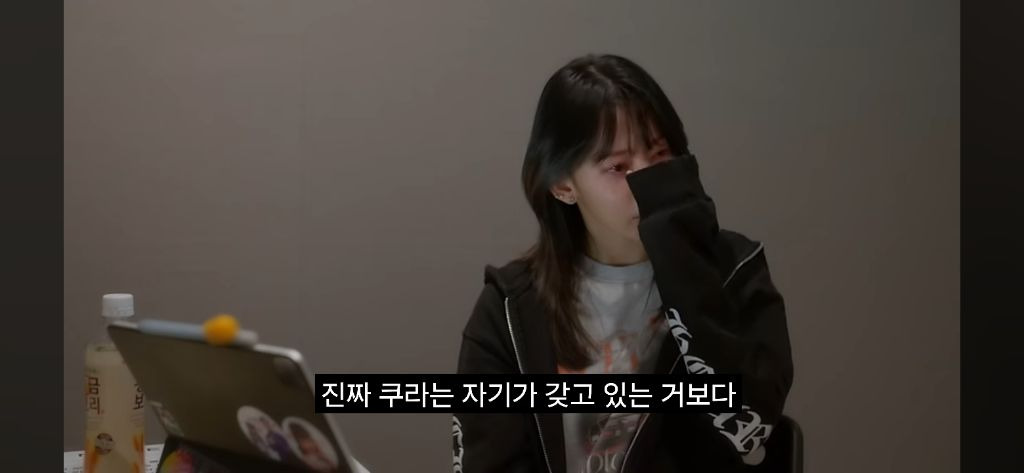 Sakura crying in the recently released Le Seraphim documentary