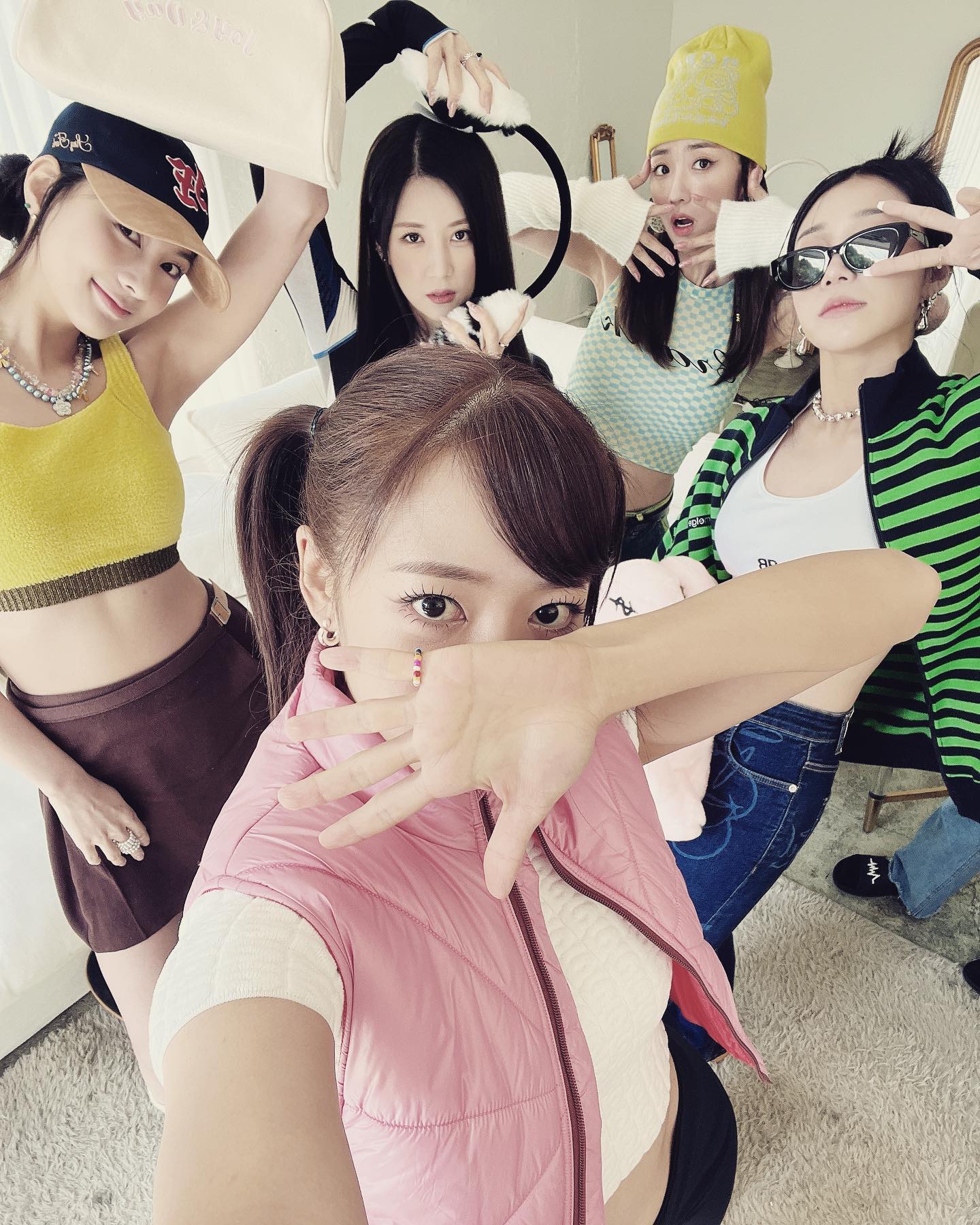 Apink Oh Hayoung bra top exposure maximum