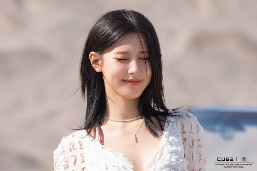 Behind the scenes of (G)I-DLE's ''Klaxon'' M V filming site