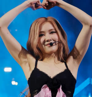 2023 Coachella Blackpink Rosé slim sleeveless armpits