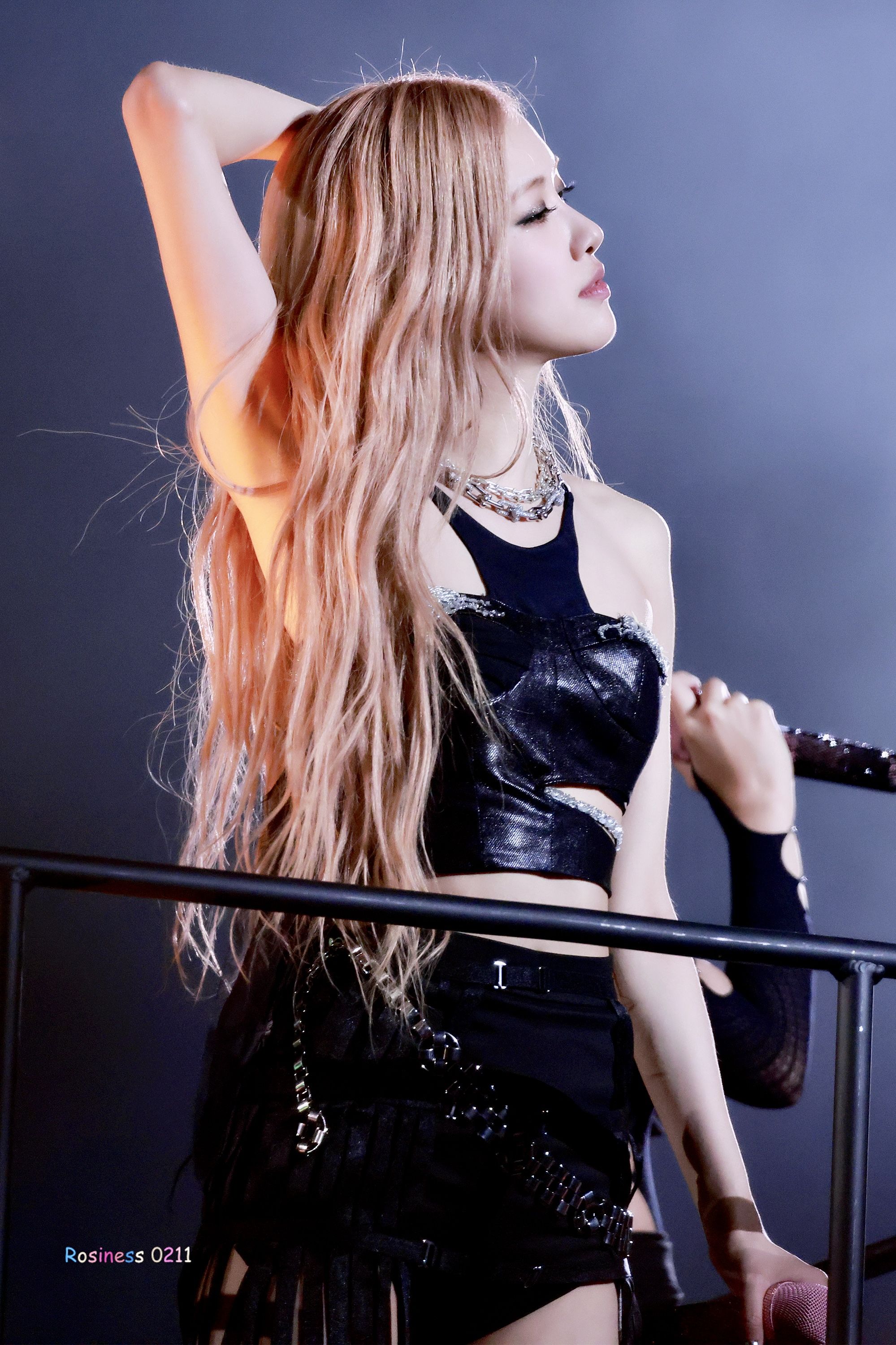 2023 Coachella Blackpink Rosé slim sleeveless armpits