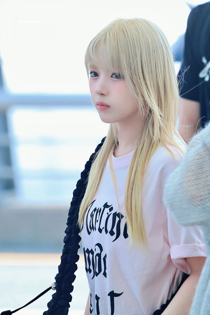 Nmix Jiwoo Blonde Baggy Pink T-shirt