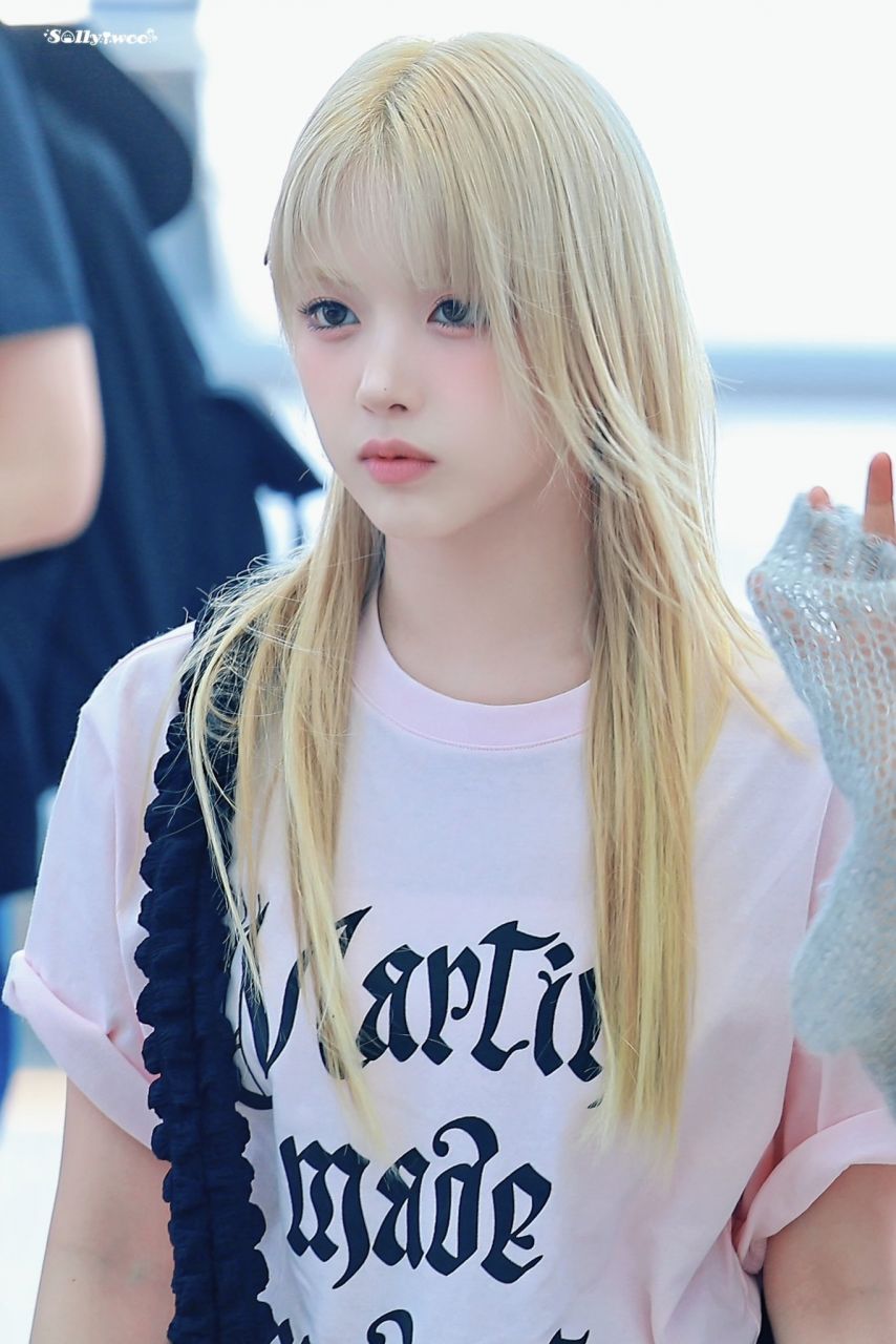 Nmix Jiwoo Blonde Baggy Pink T-shirt