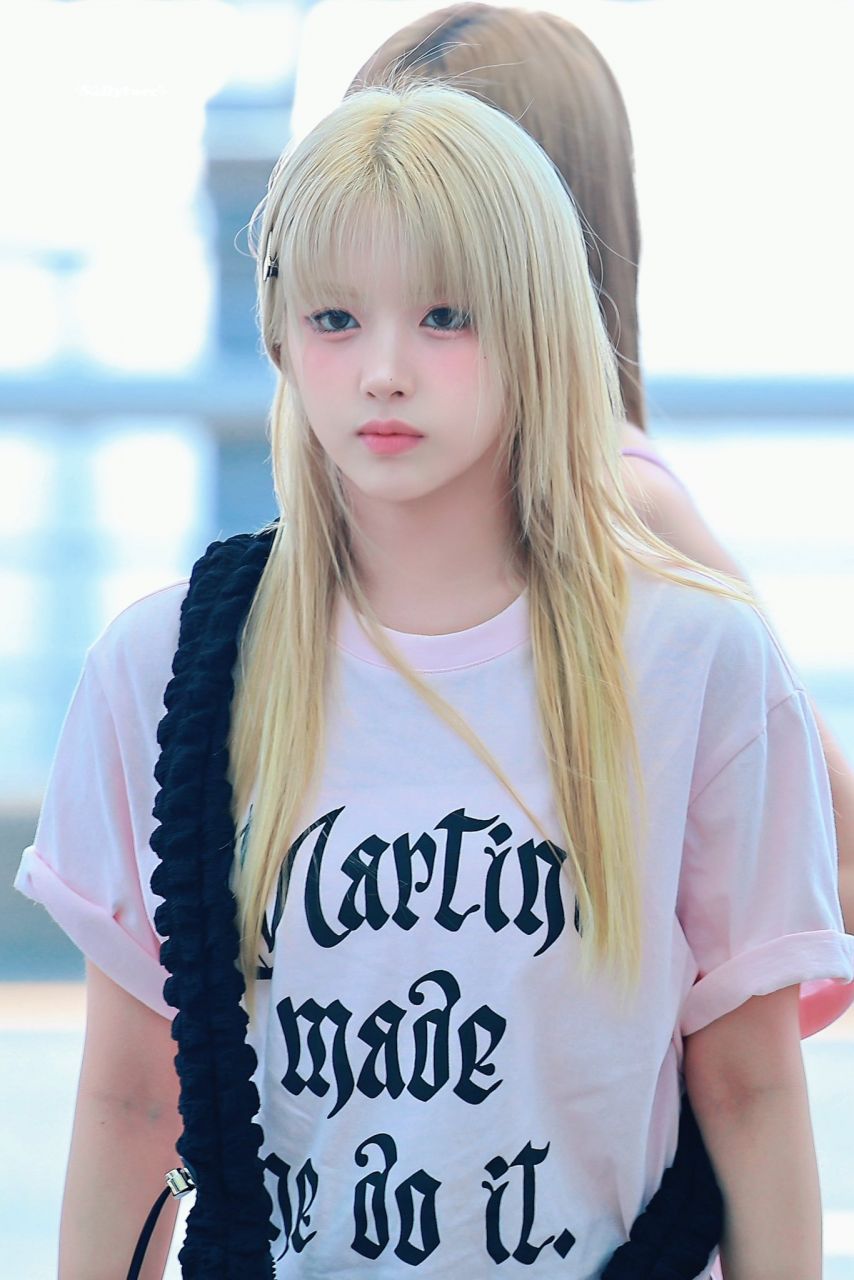 Nmix Jiwoo Blonde Baggy Pink T-shirt