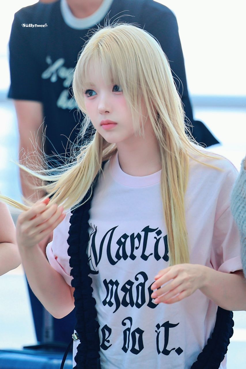 Nmix Jiwoo Blonde Baggy Pink T-shirt