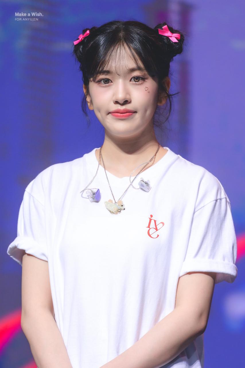 Ive Ahn Yu-jin, pucca hair, beauty, white tee