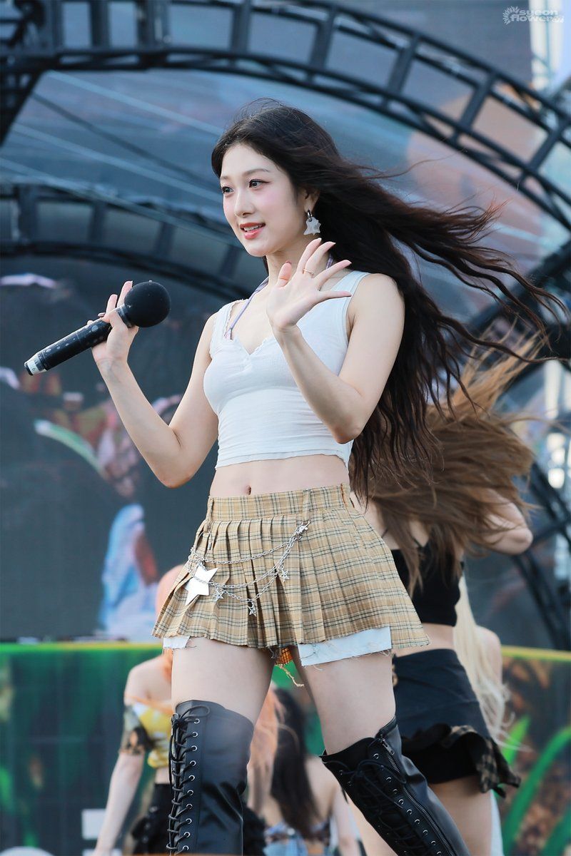 Seoyeon Lee Water Bomb