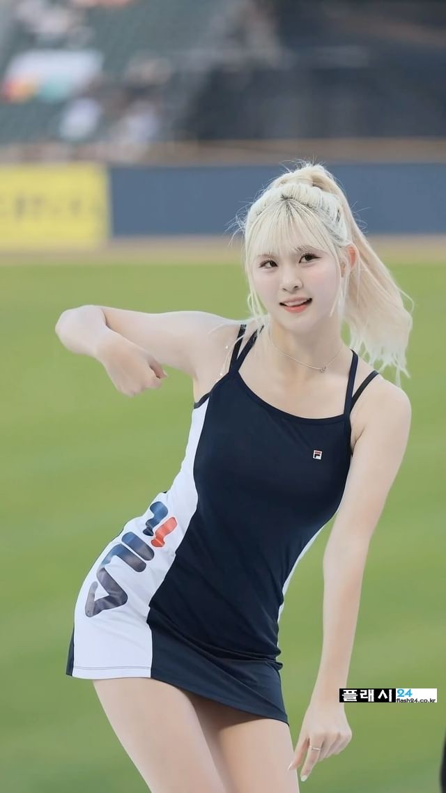 ㅇㅎ) This is Doosan cheerleader Ahn Hye-ji glamor.