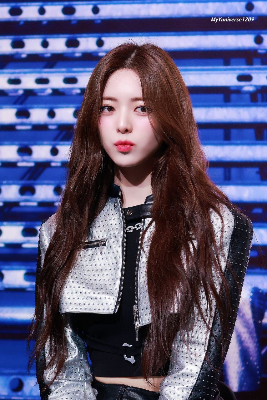 ITZY Yuna