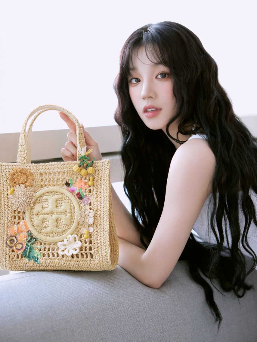 Yuqi (children) Tory Burch